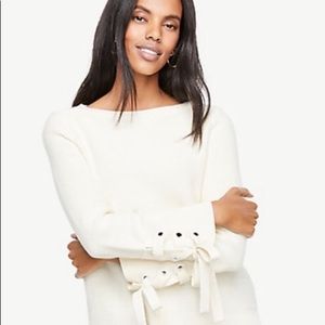 Ann Taylor NWT Cream Boatneck Sweater XS